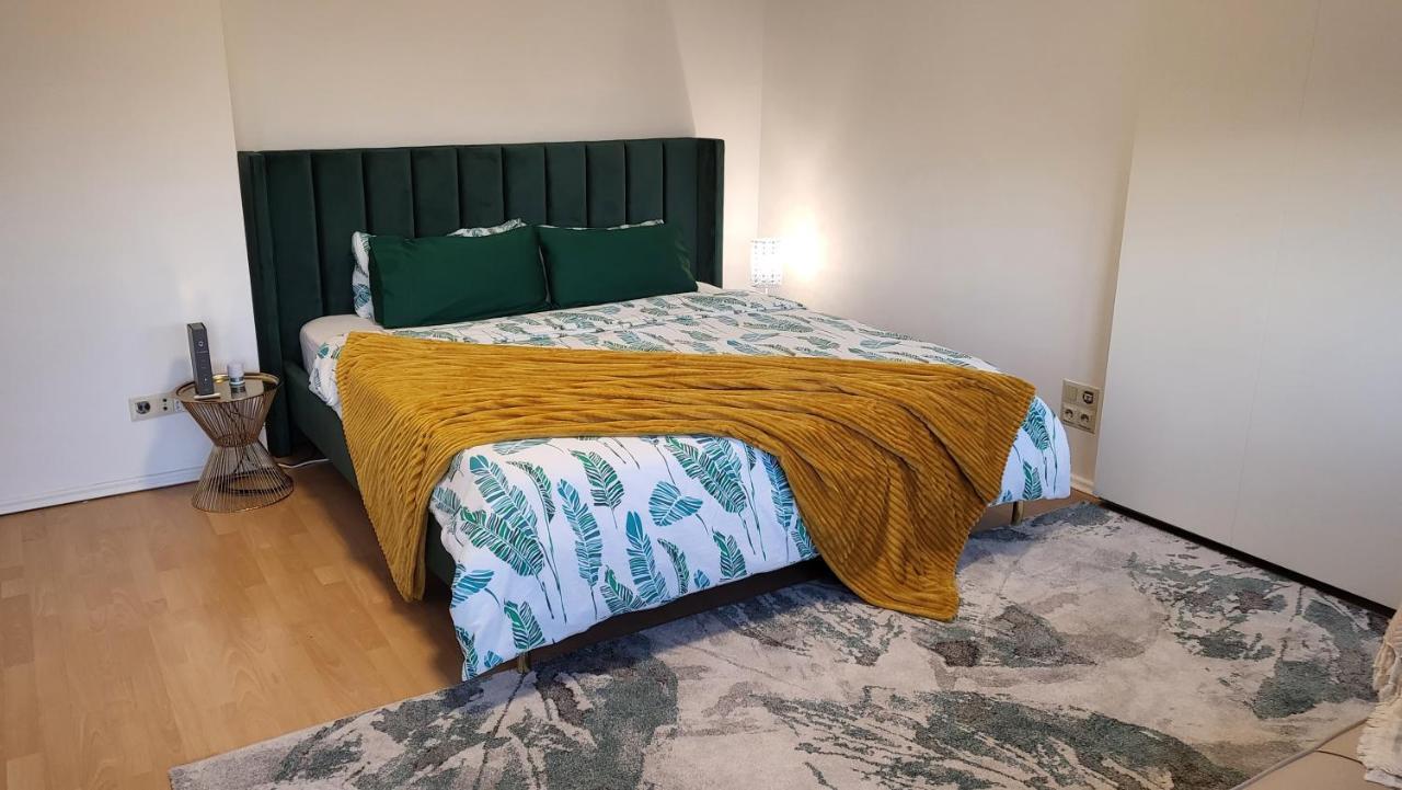 Lavish In The Heart Of Center * Düsseldorf