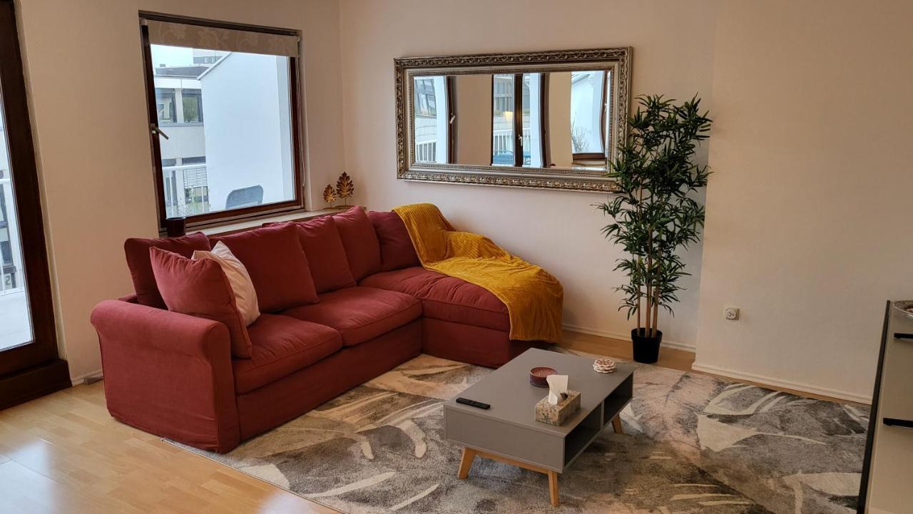 Lavish In The Heart Of Center *